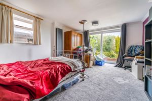 Photo 33- click for photo gallery